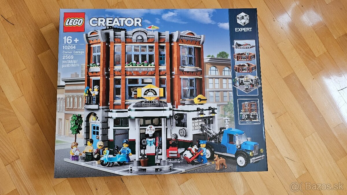 LEGO 10264 - Corner Garage