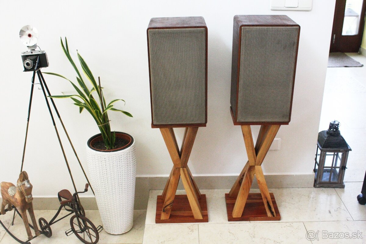 predám VINTAGE REPRO SABA HIFI  50 K  ///v-22050cm///