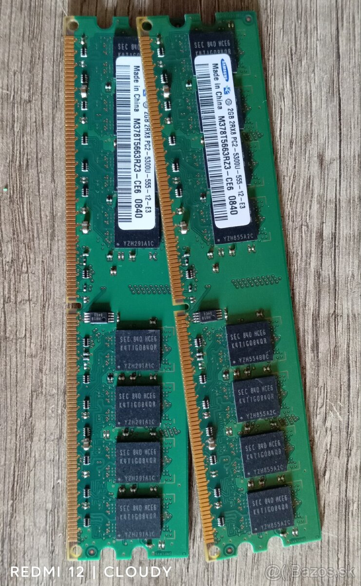 2x2GB Samsung ram