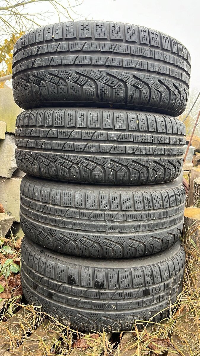 Zimne Pneu pireli 225/50 R17