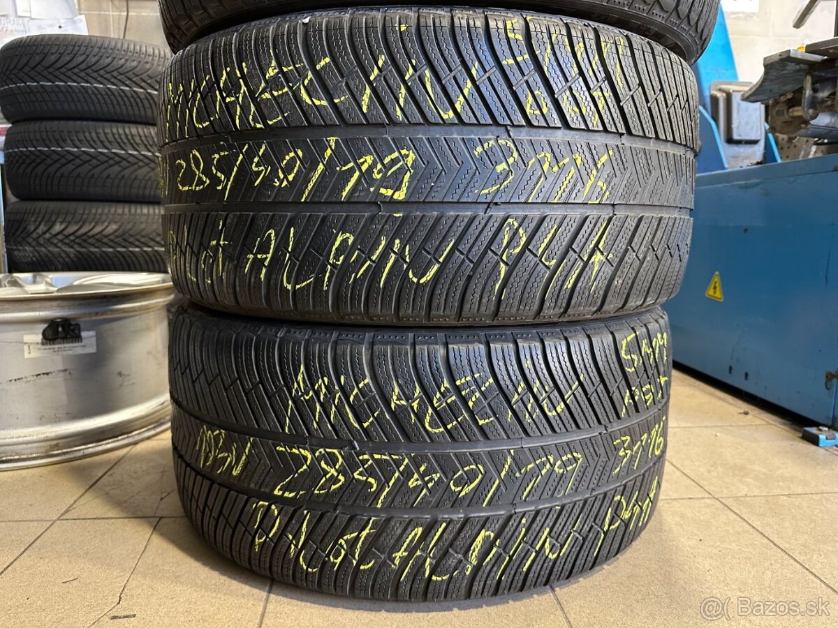 R19 285/40  Michelin Pilot  Alpin P4A   103V 2x5MM DOT2316 -