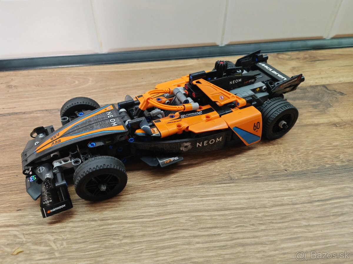 LEGO Technic 42169 NEOM McLaren Formula E Race Car