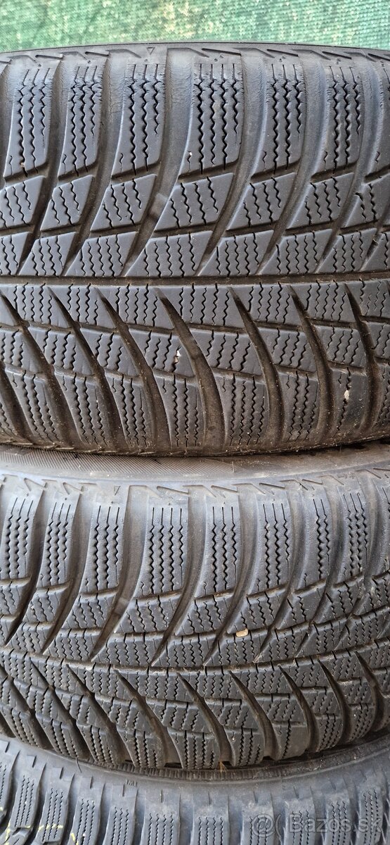 205/55 R16 91H Bridgestone blizzak LM001