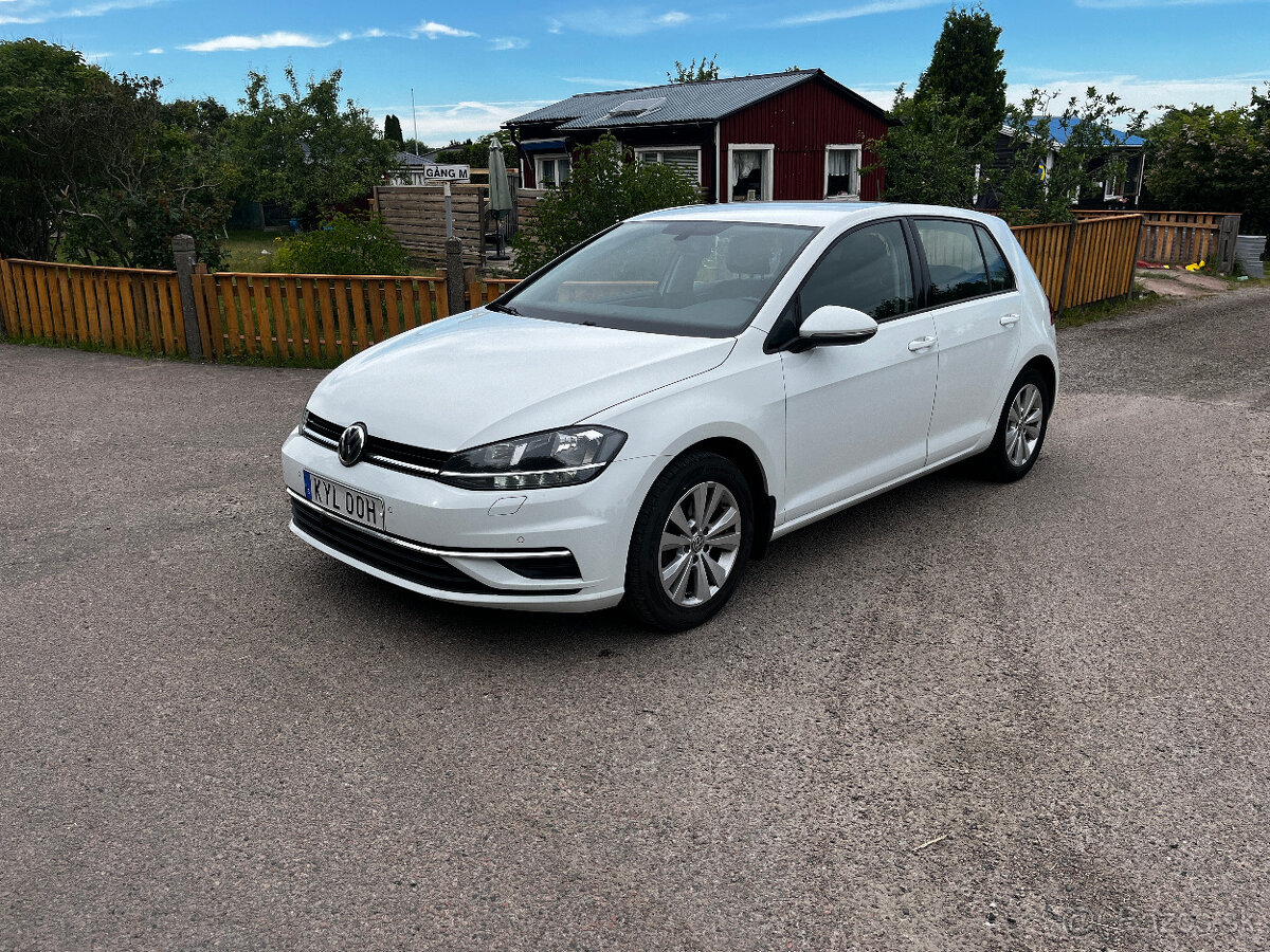 Volkswagen Golf 1.0 TSI OPF 110k Comfortline