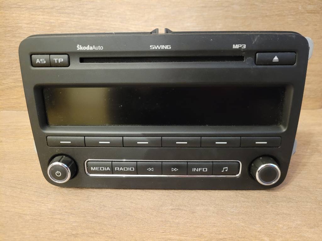 SKODA FABIA II RADIO SWING