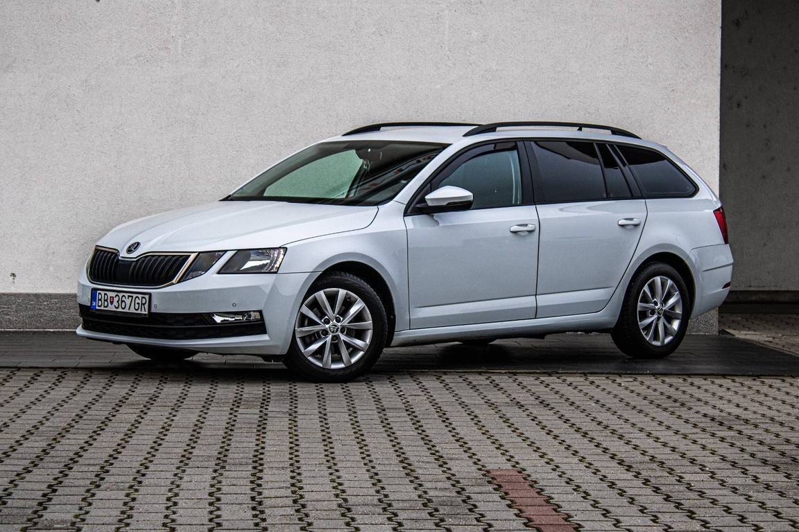 Škoda Octavia Combi Biela 2.0 TDI Ambition