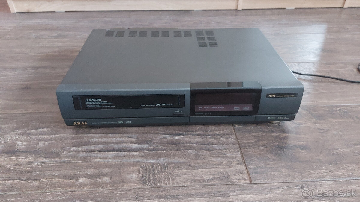 AKAI VHS/prehrávač/recorder