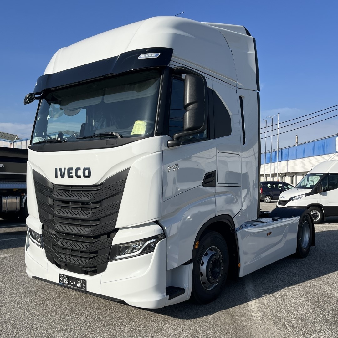 IVECO S-WAY 530 / ŤAHAČ / rv 2023 / NOVÉ SKLADOM