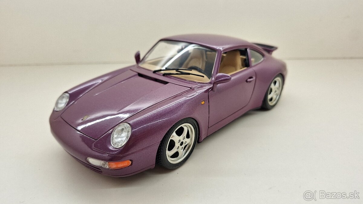 1:18 PORSCHE 911 993 COUPE