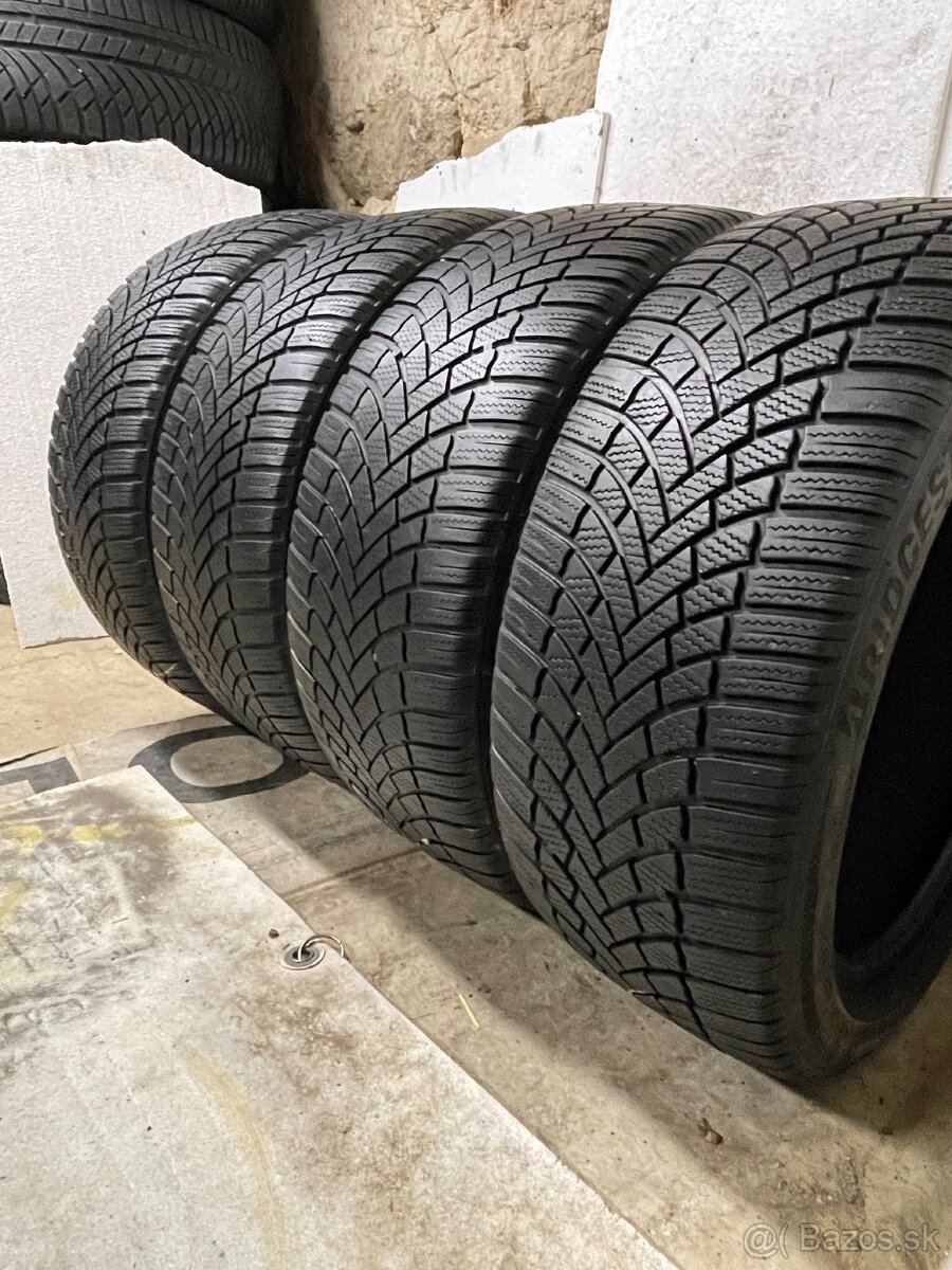 Bridgestone 225/45 R18 4x=200€