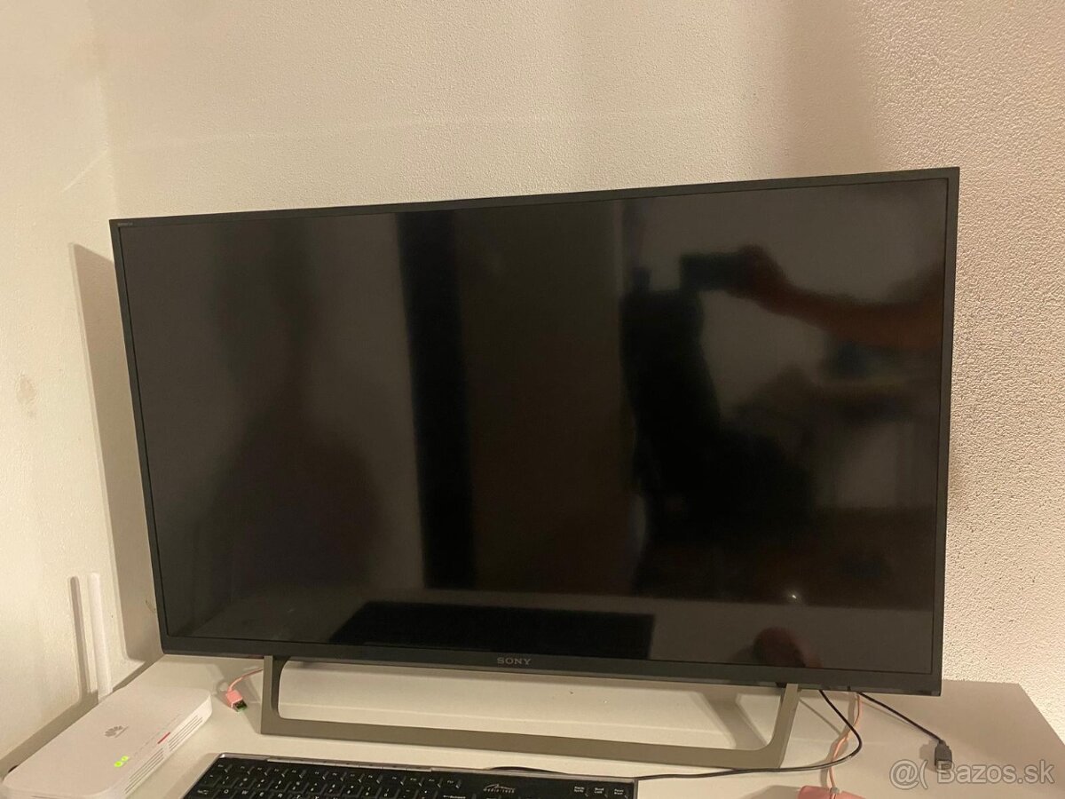 TV Sony Bravia - 101cm uhlopriečkou