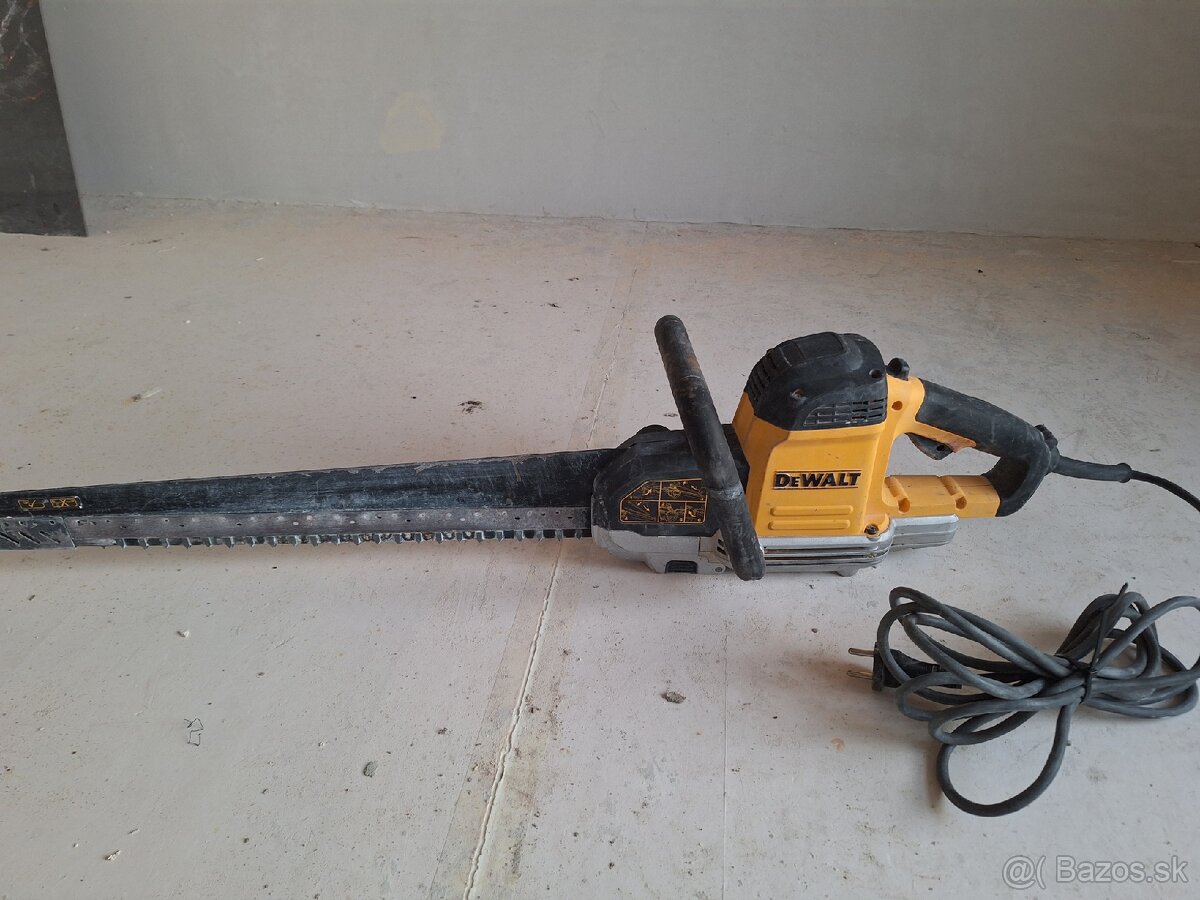 Dewalt aligator