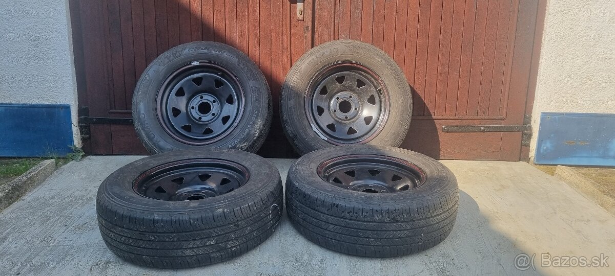 245/65 R17