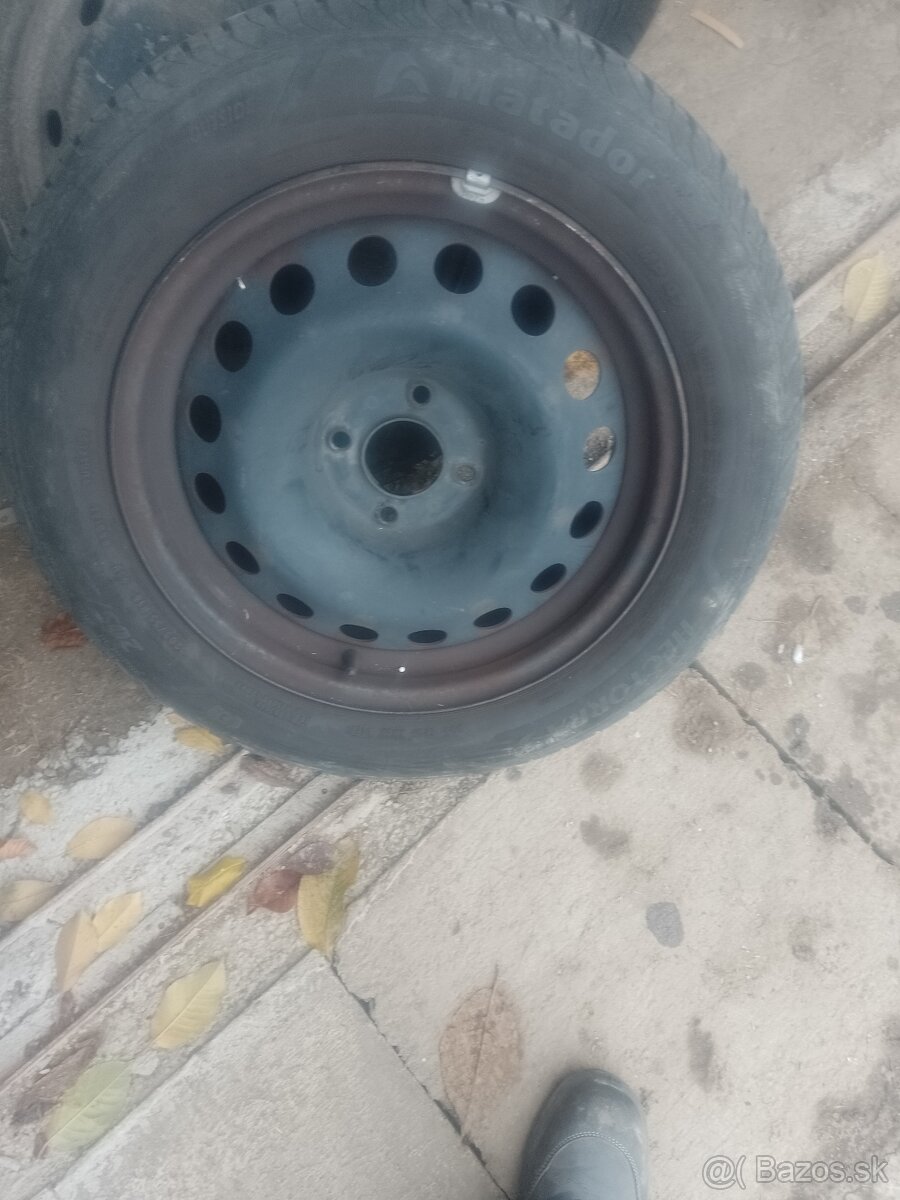 Predám 4 pneumatiky zimné 205/55r16-91v