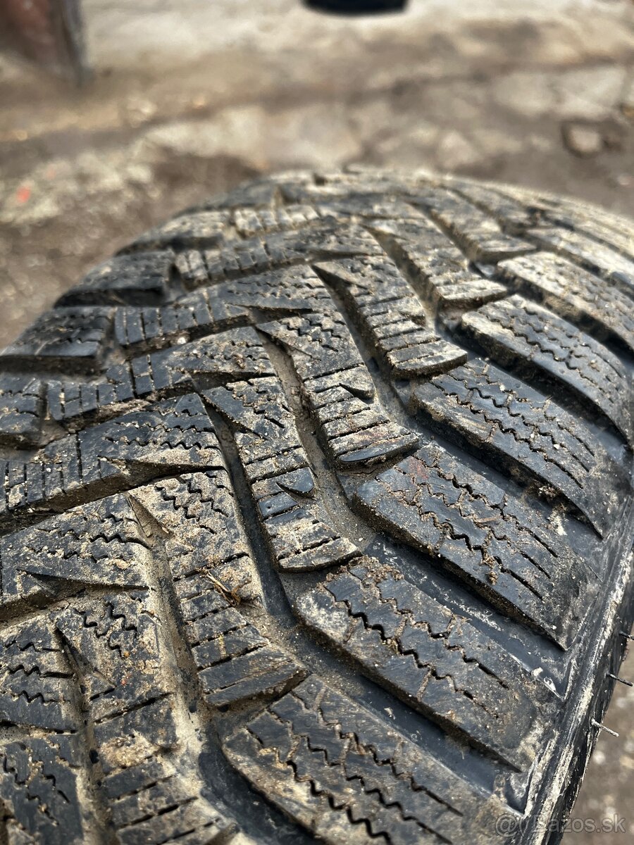 Zimné pneu 205/55 r16