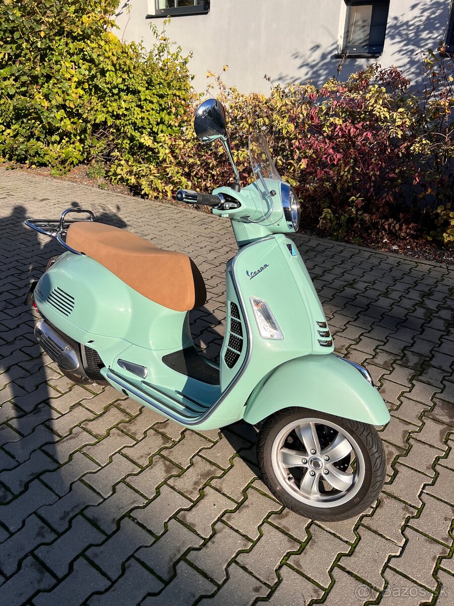 Vespa GTS 125