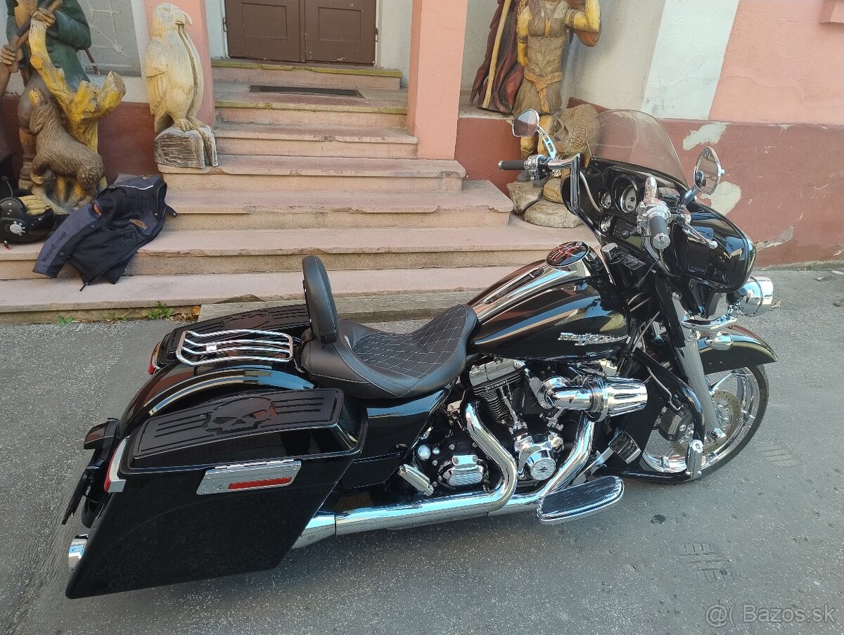 HARLEY DAVIDSON FLHX STREET GLIDE CUSTOM