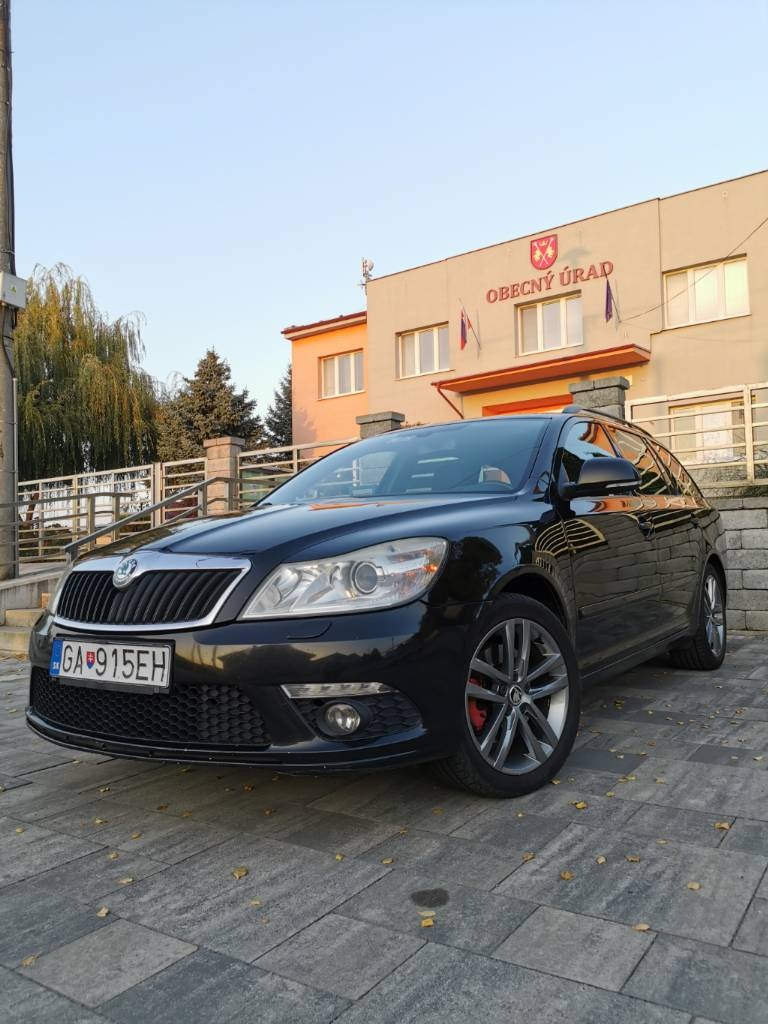 Škoda Octavia Combi 2.0 TDI CR DPF RS