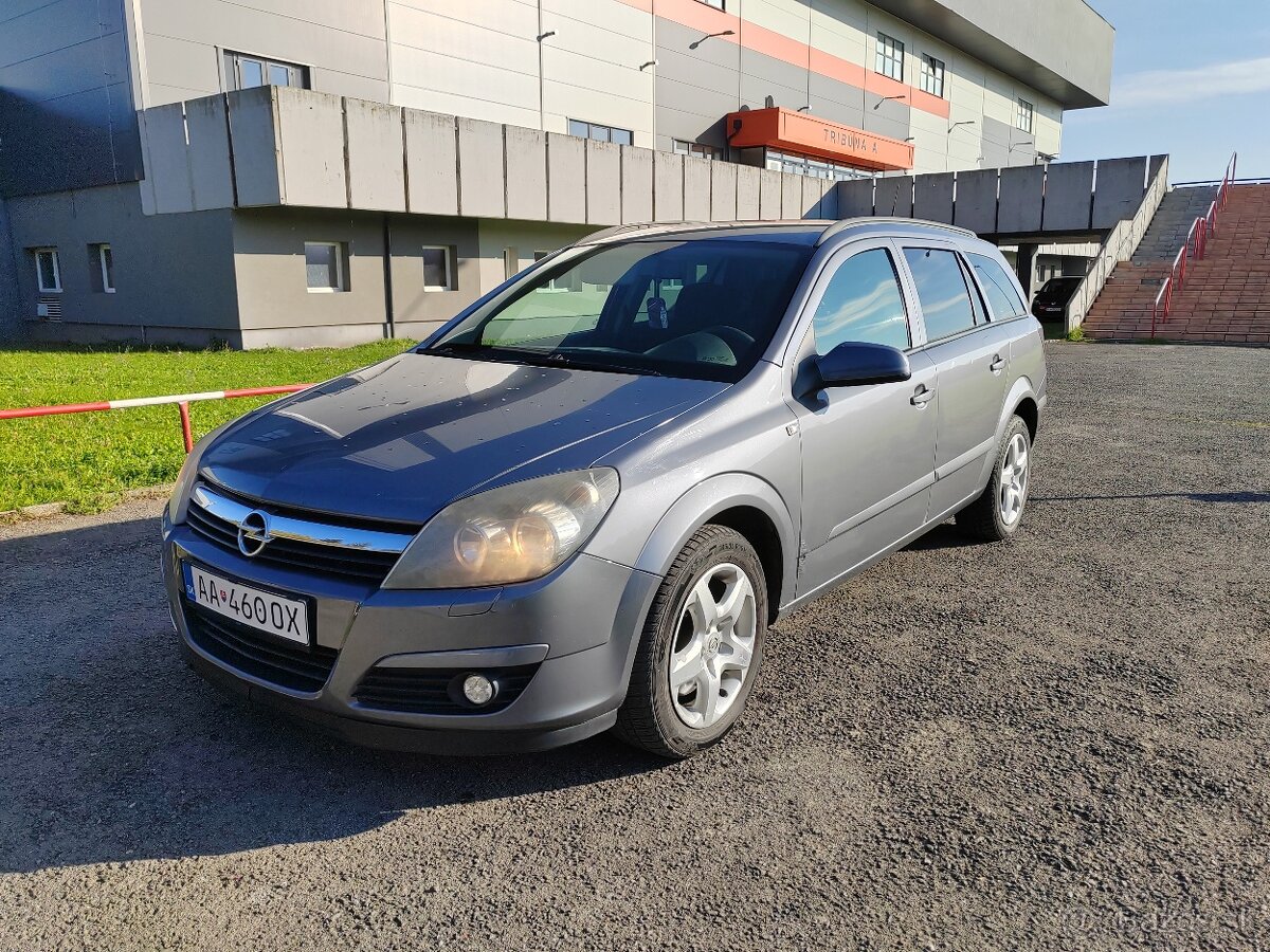 Opel Astra 1.9CDTI 74KW - Možné splátky