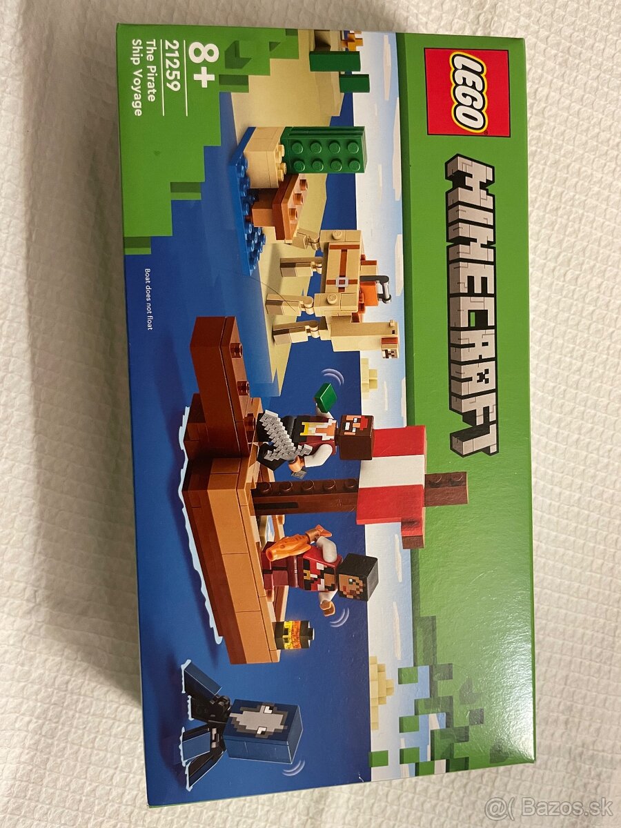 LEGO Minecraft 21259 Plavba na pirátskej lodi