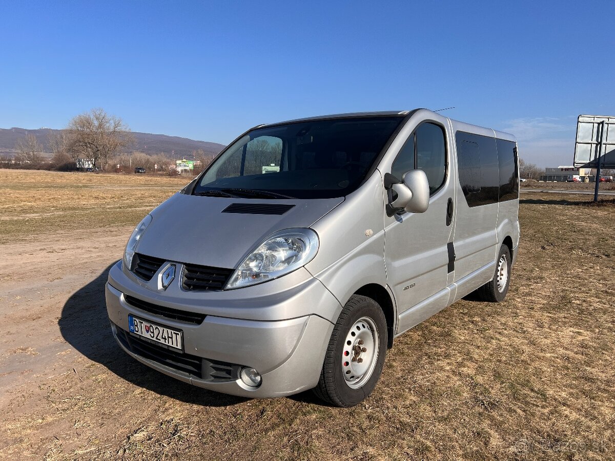 Renault Trafic Passenger L2 2,5 DCi 107KW