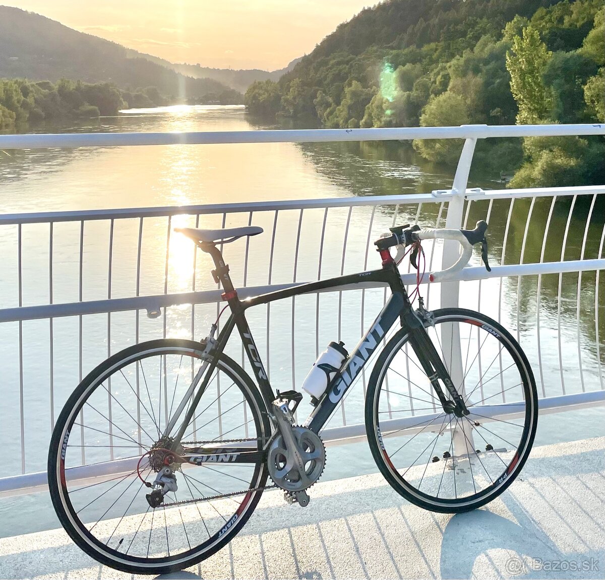 Cestný Bicykel GIANT TCR 0 ULTEGRA 8.75KG