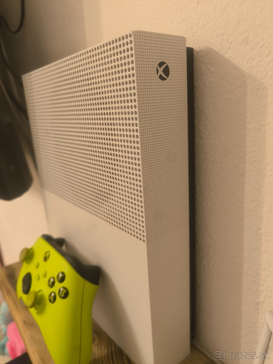 XBOX One S 1T