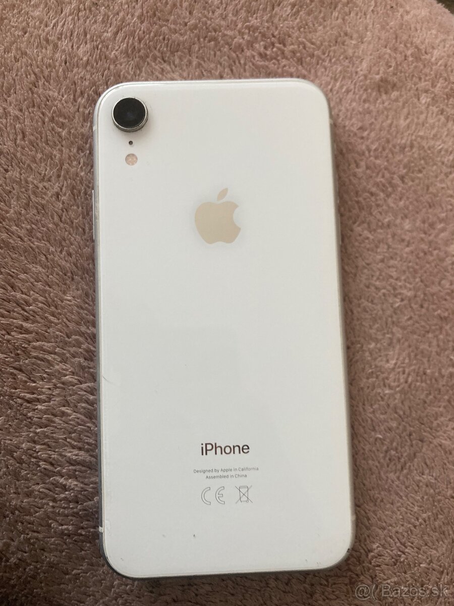 Zdravím predám iphone xr (rozbitý)