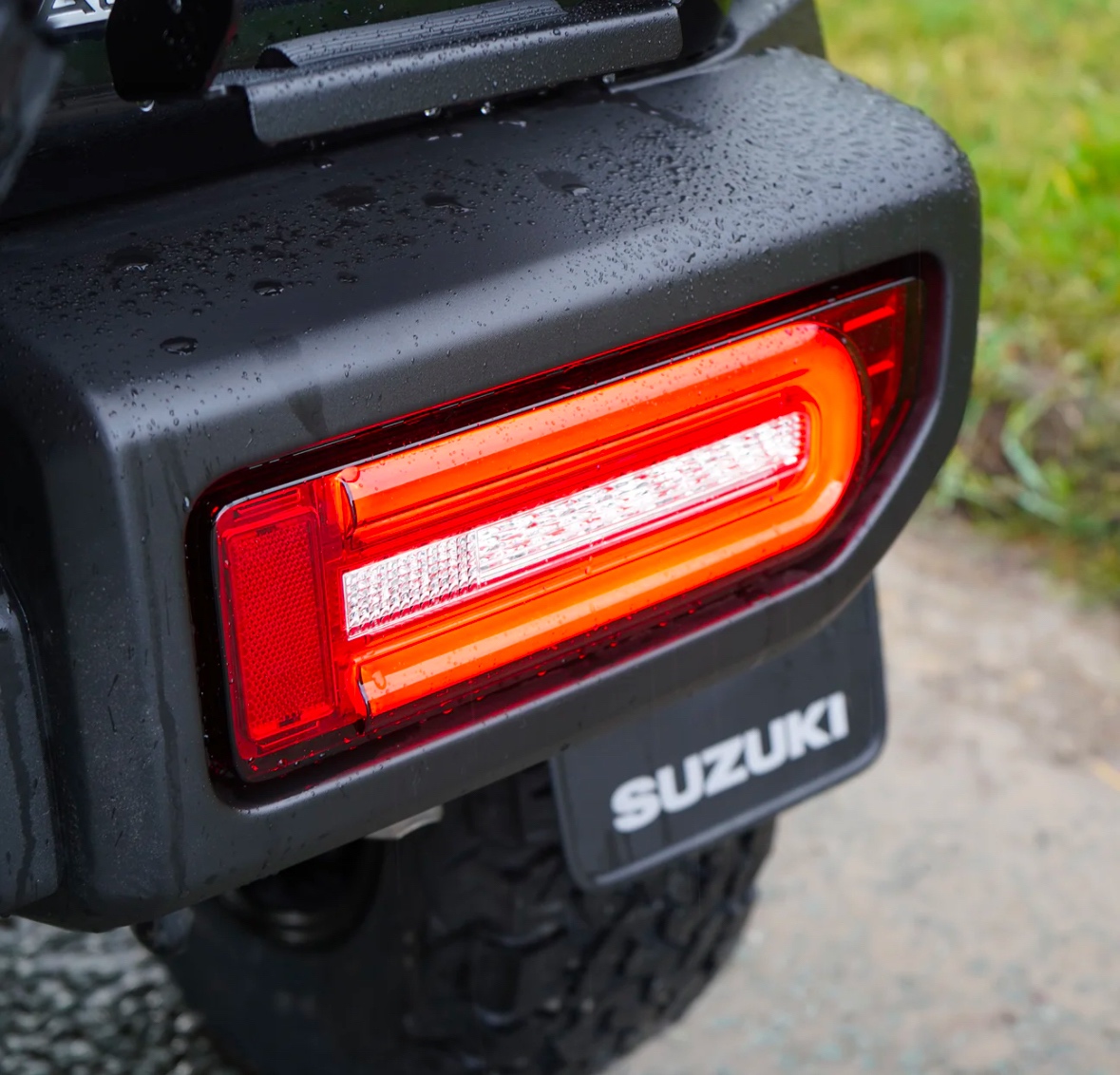 Suzuki Jimny zadné Led Svetlá