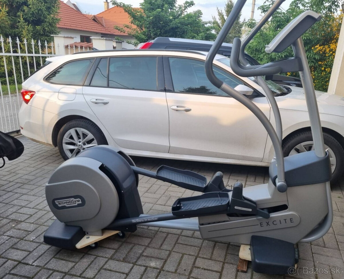 Technogym Cross trainer orbitrack