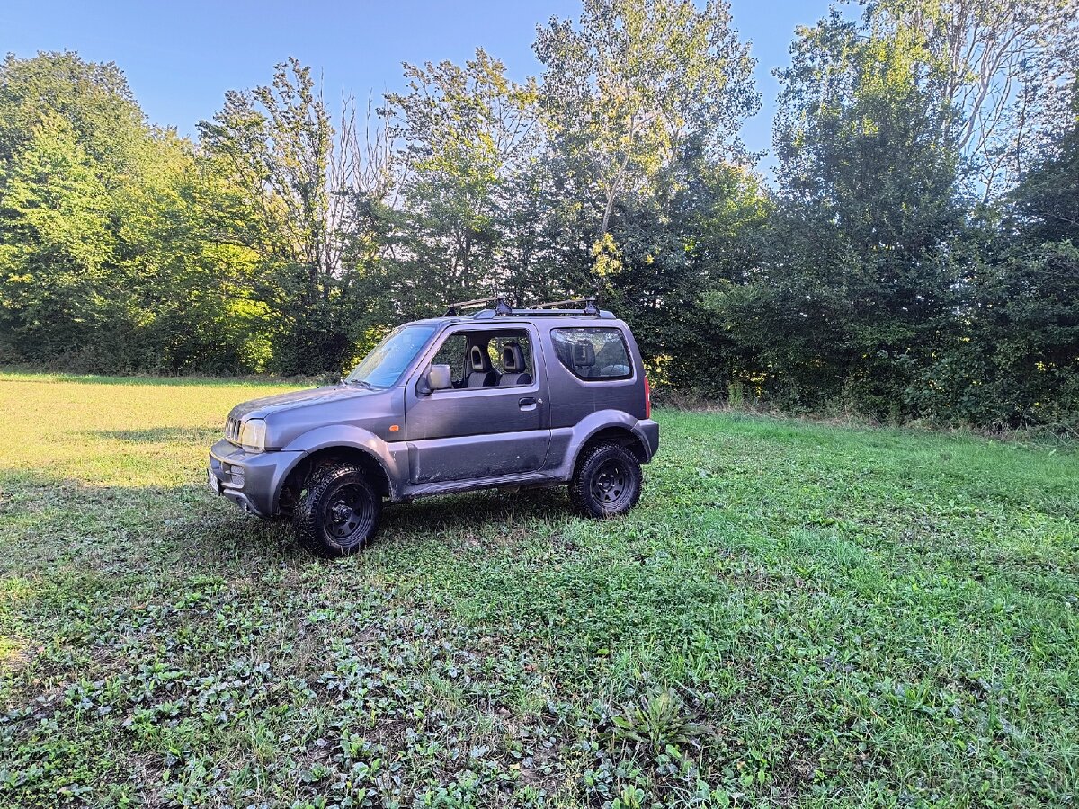 Predám Suzuki jimny 4x4 r.v 2010 130000km