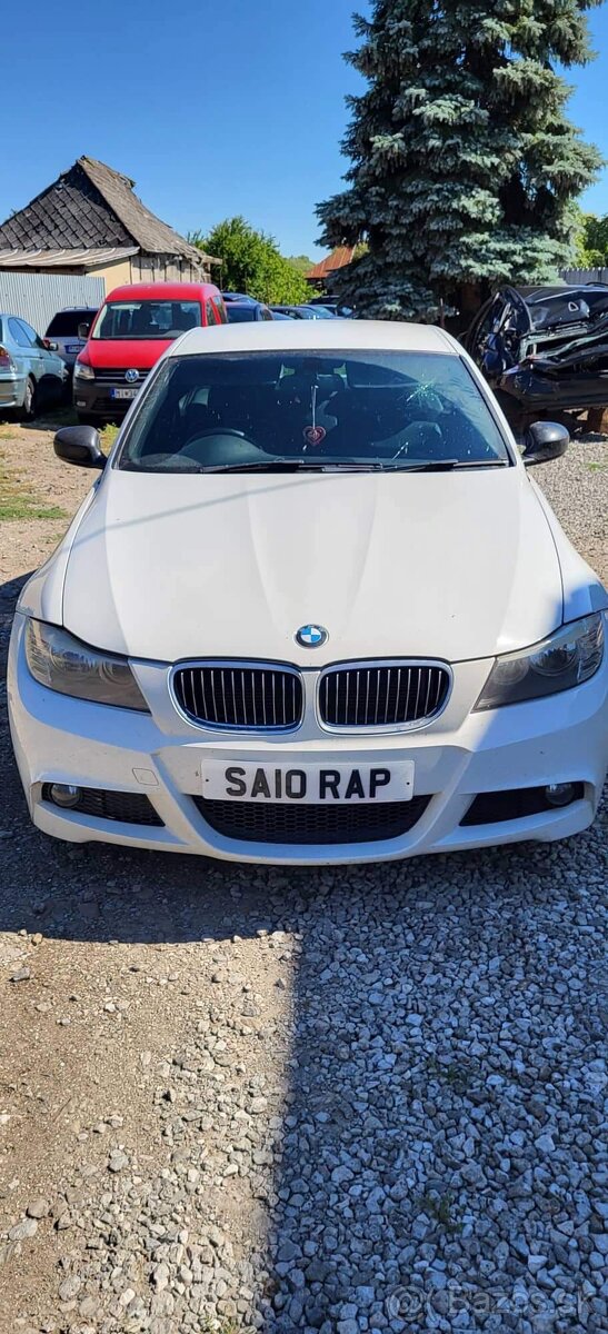 Rozpredam BMW E90 318i M packet fl 2011