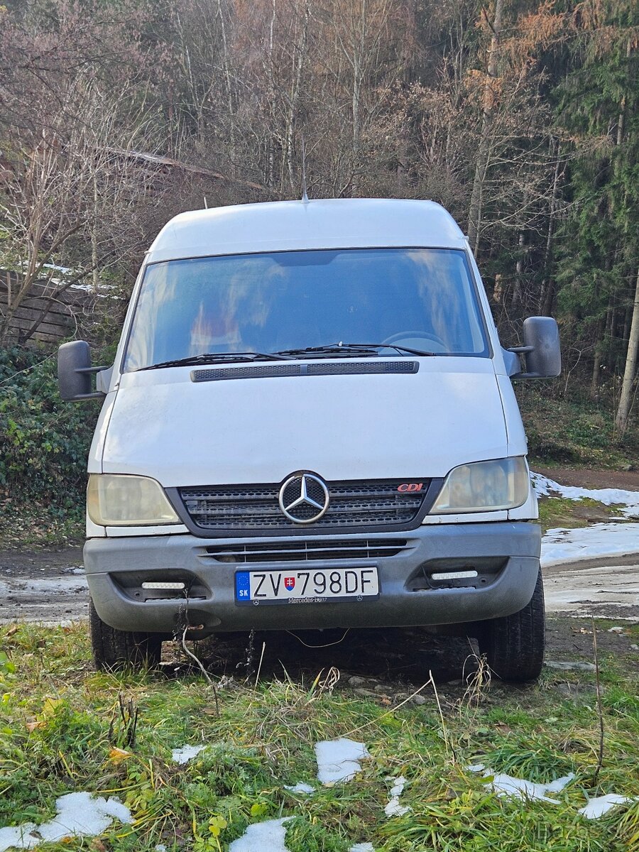 Mercedes sprinter  2,2 rv2002