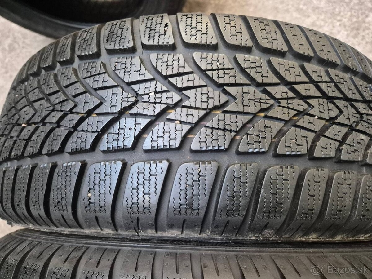 205/55r16 zimné 4 ks DUNLOP dezén 7,7-5,7 mm