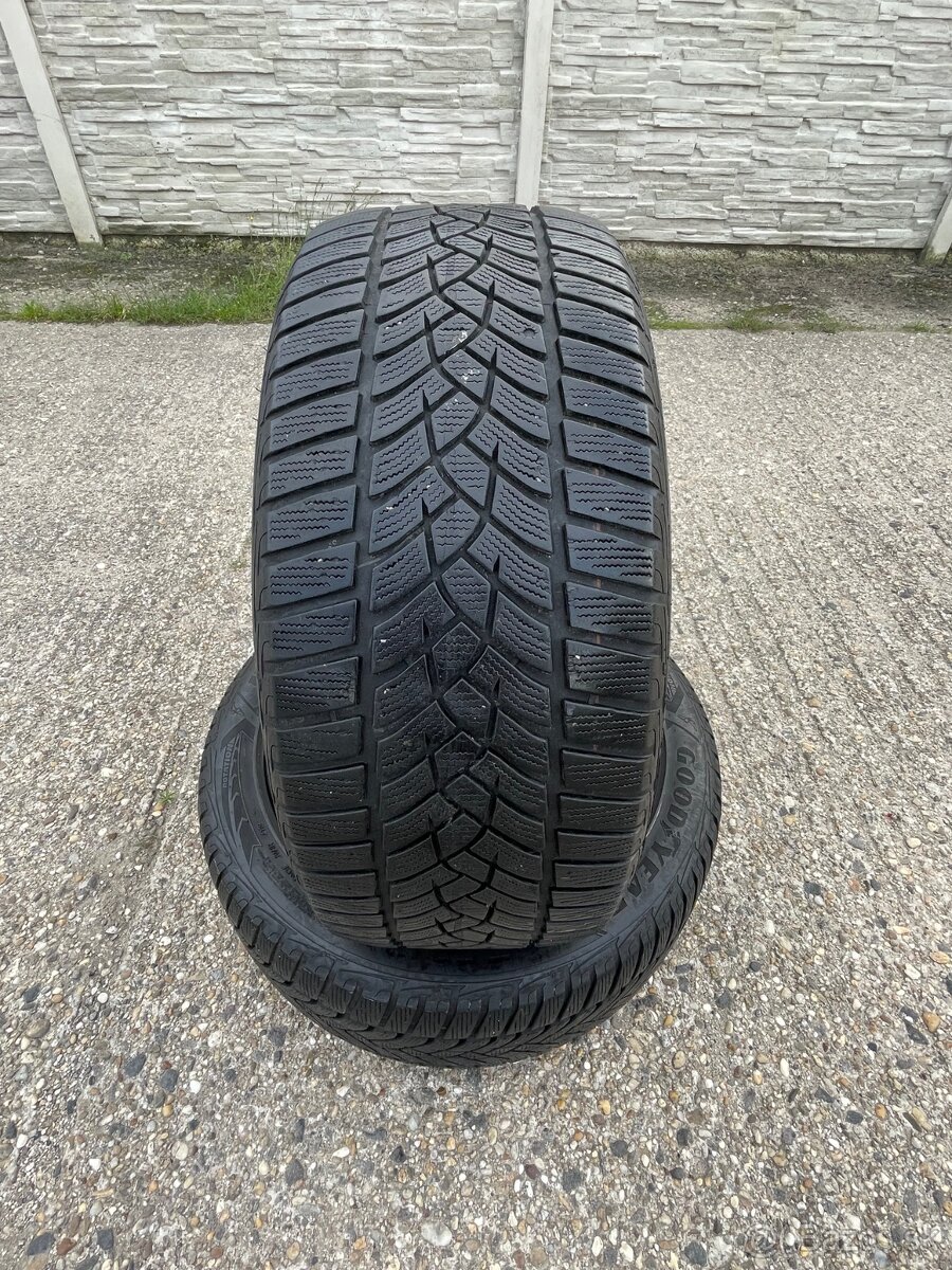 Pneumatiky 255/45 R19 - GoodYear UltraGrip Performance