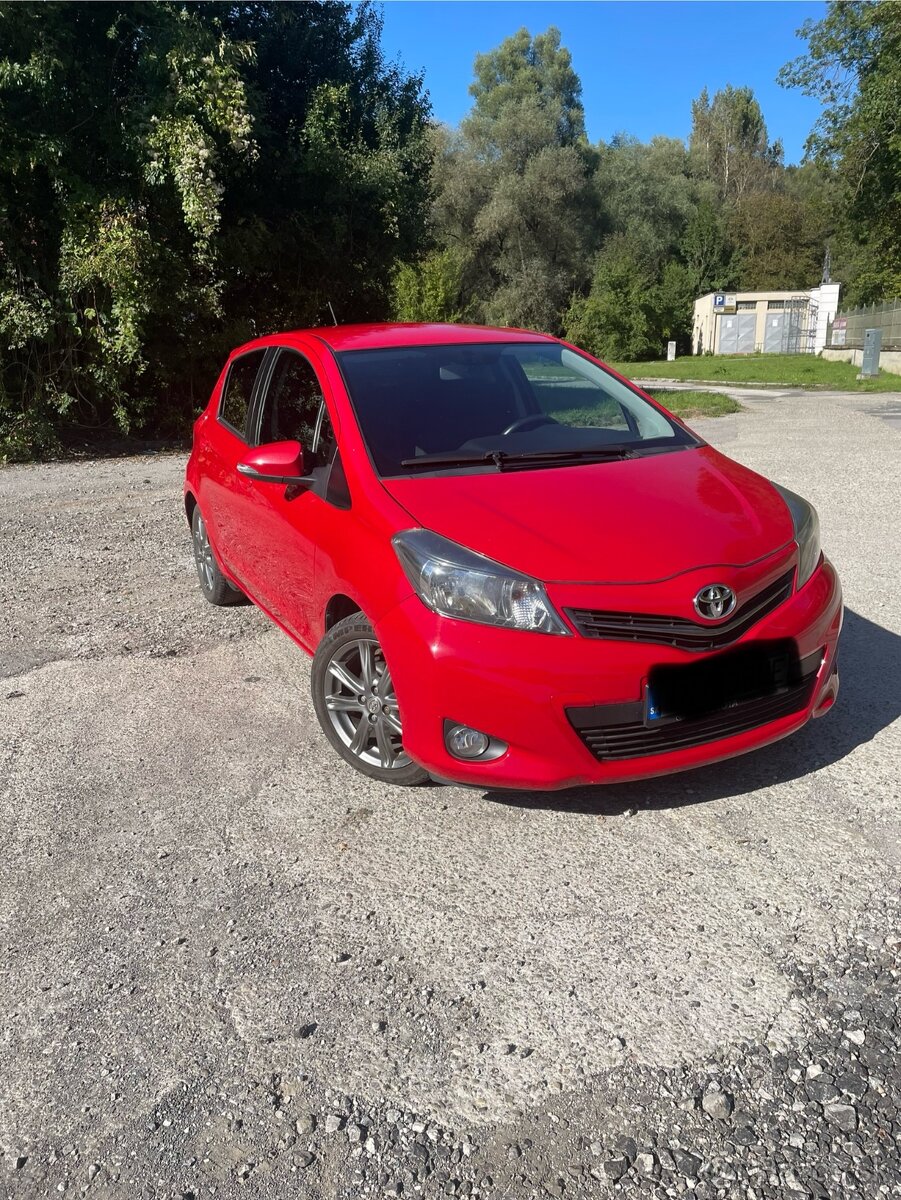 Toyota Yaris 1.33, benzín,2012