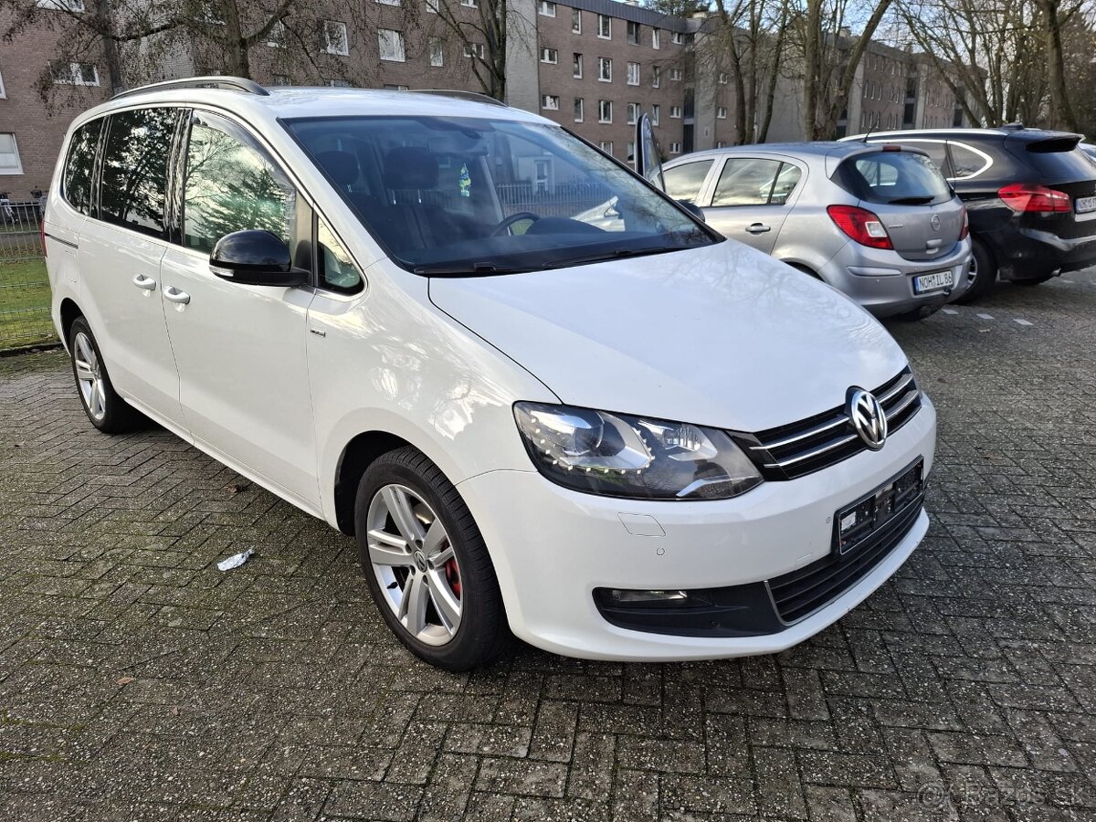 Volkswagen Sharan 2.0 TDI DSG edicia match r.v 2013