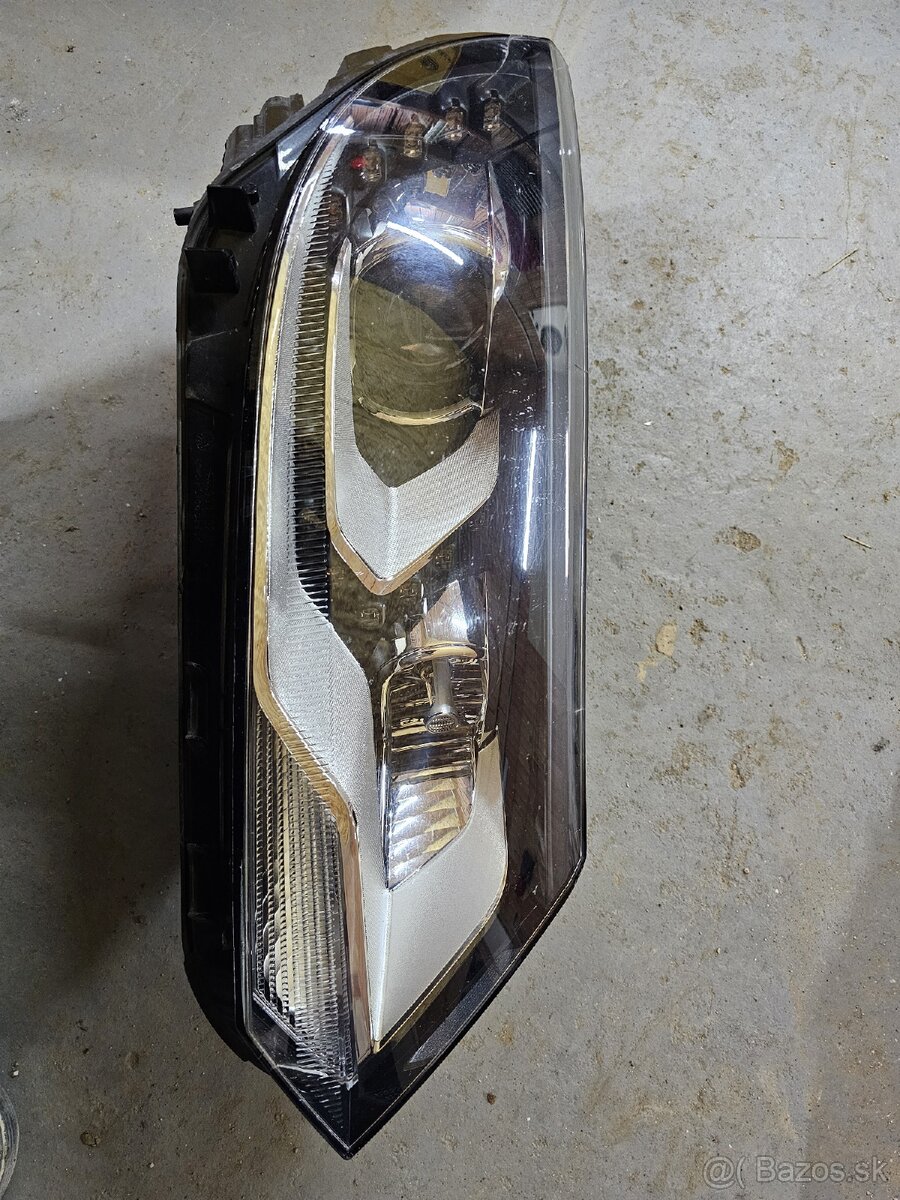 Svetlá Bixenon Tiguan 5N1941752 5N1941753