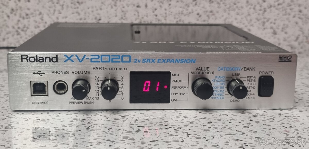 ROLAND XV-2020 / 2x SRX EXPANSION / JAPAN / MIDI 2