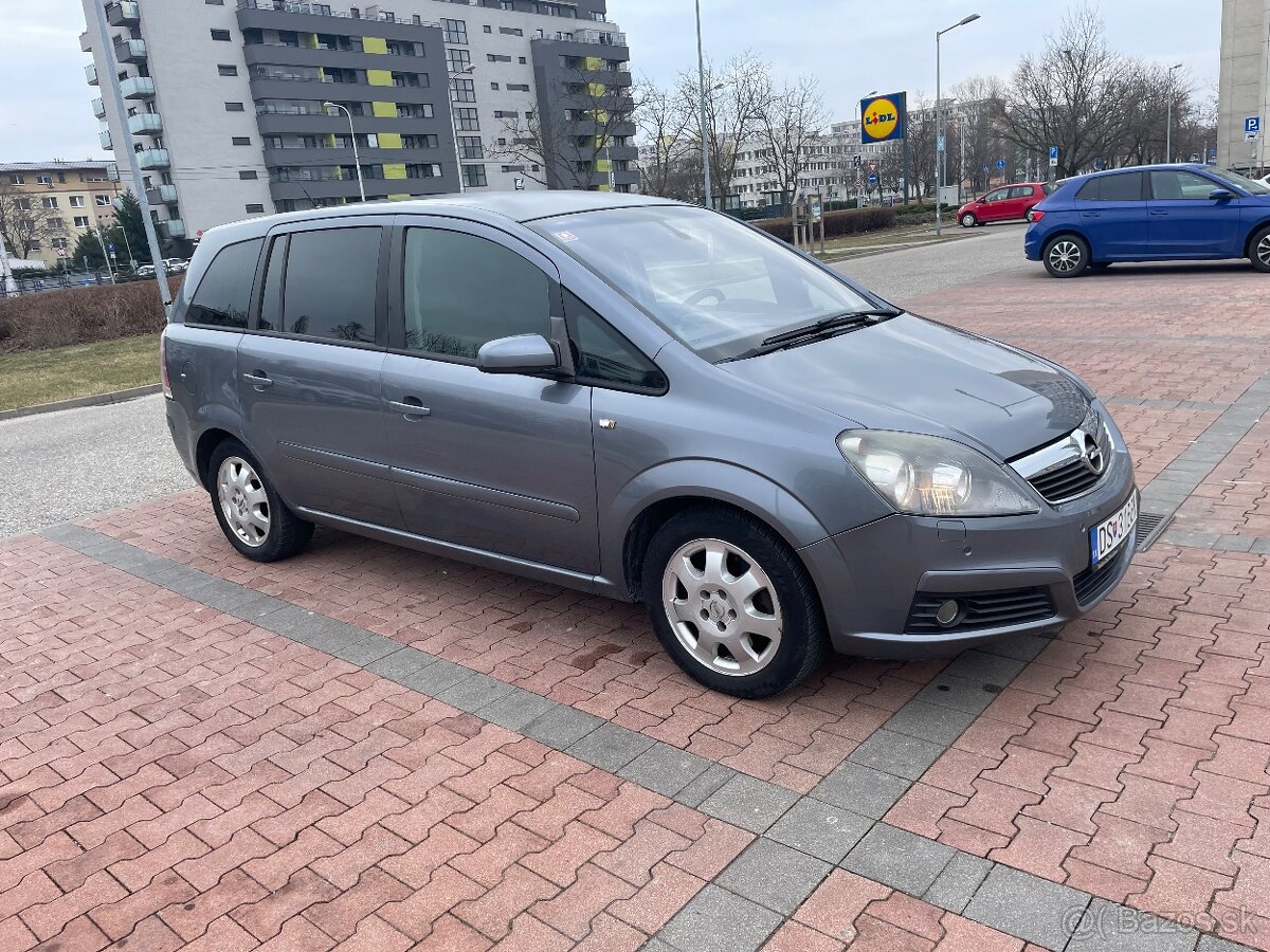 Opel Zafira - Automat 1.9 cdti 110KW,  7-mest