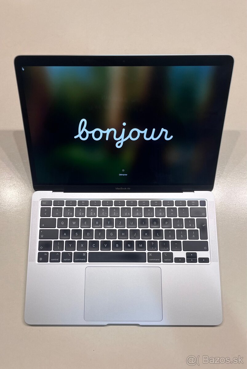 Macbook Air 13" M1 Vesmírne sivý SK 2020