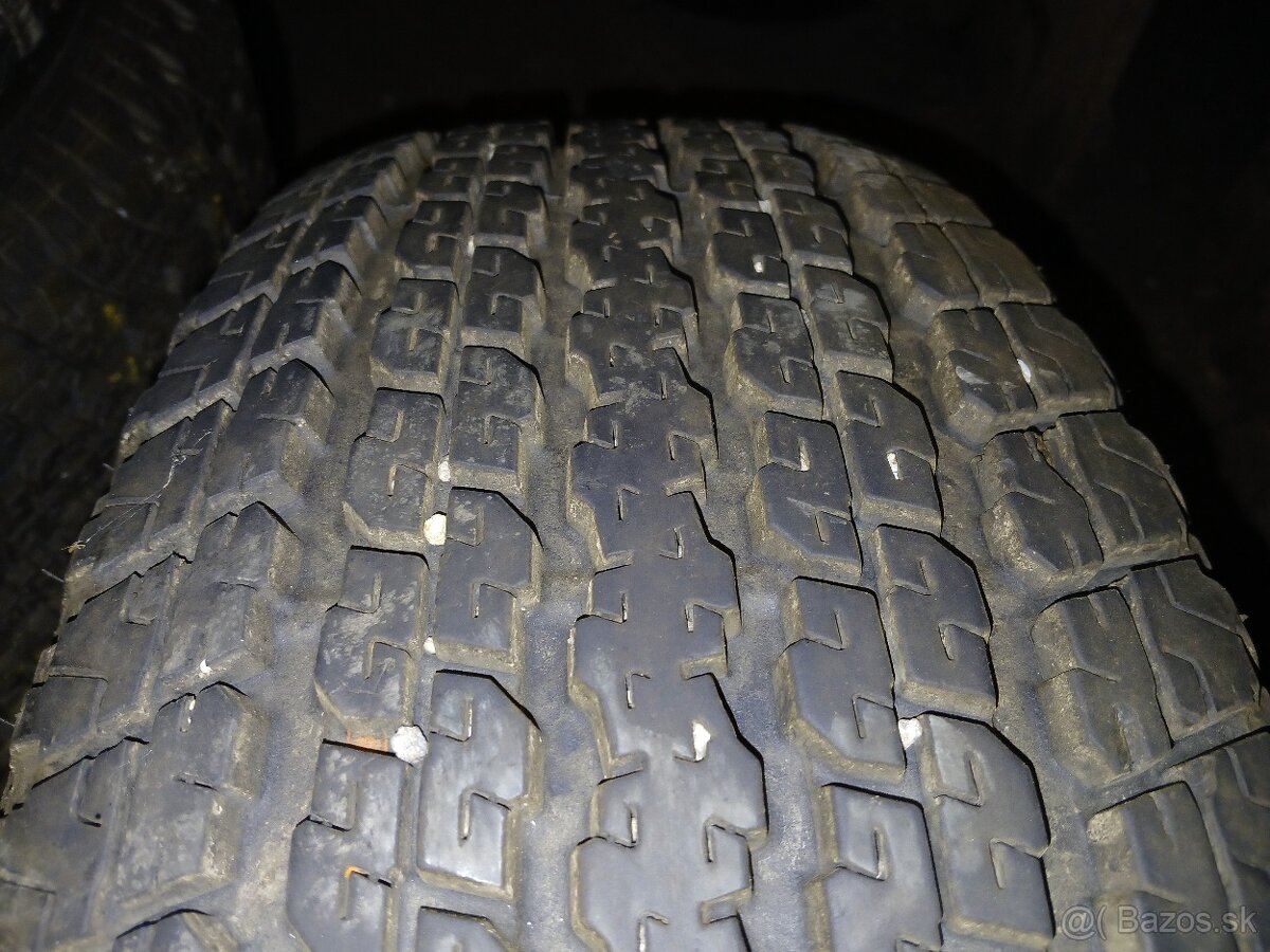 Predam pneu bridgestone 255/70 r18