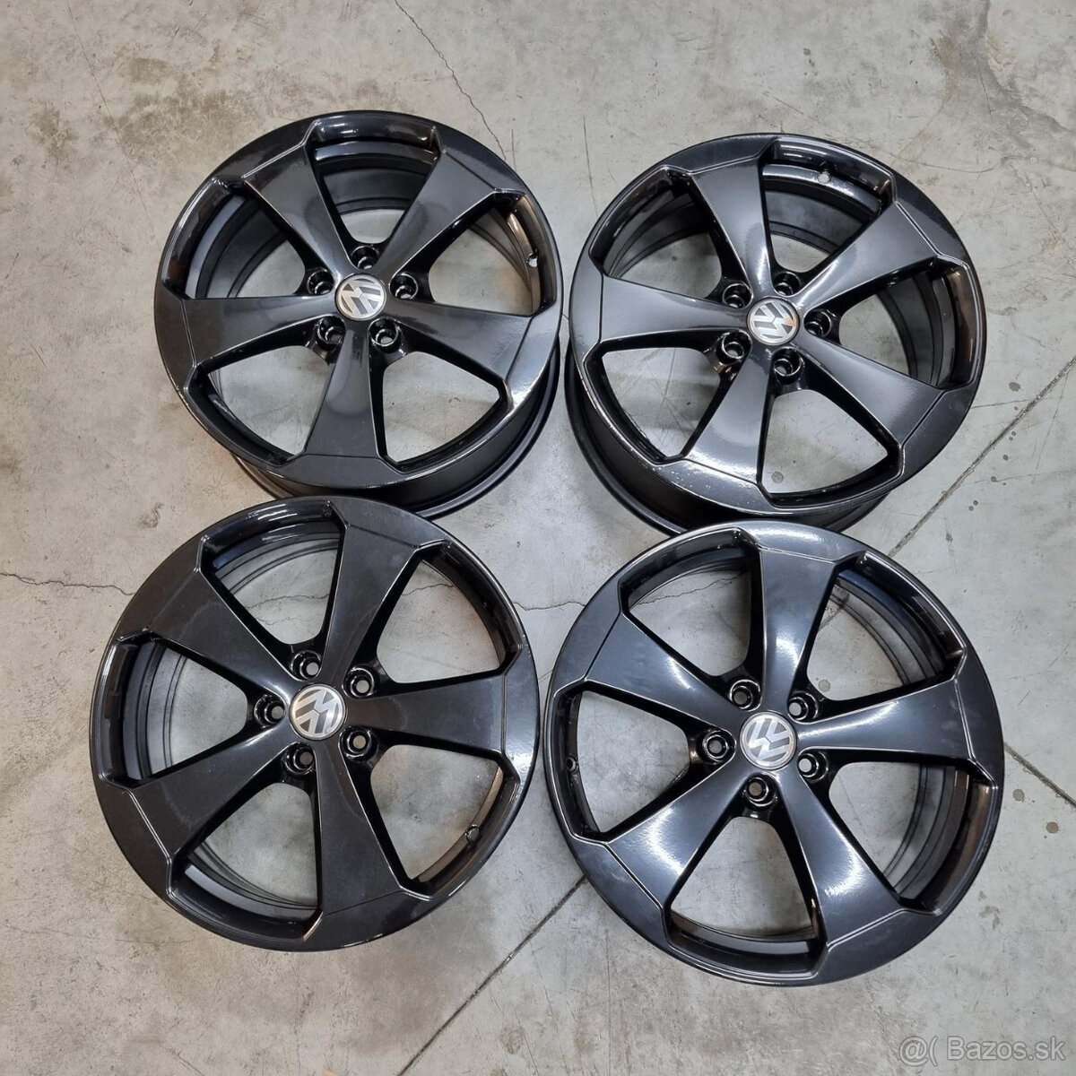 Hliníkové VW Golf GTI disky 5x112 R19 7.5J ET51