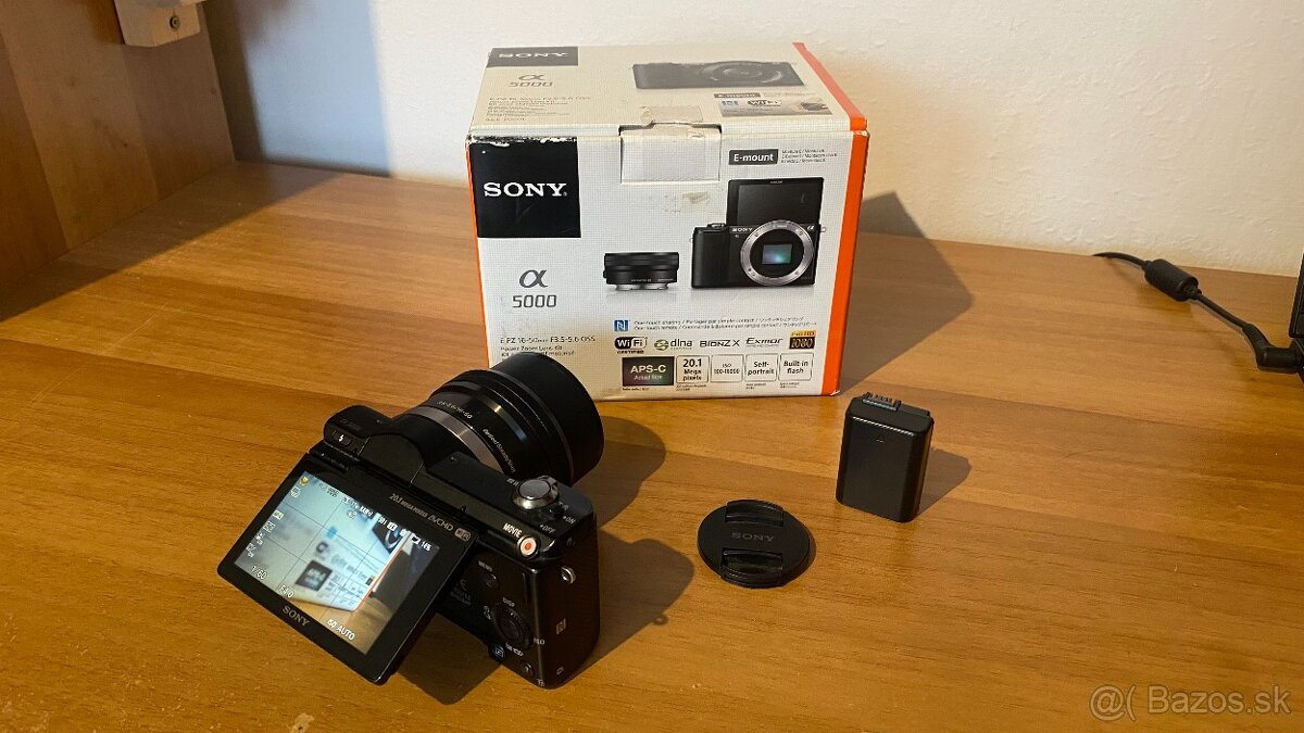 Sony a5000 + náhradná batéria + 32GB karta