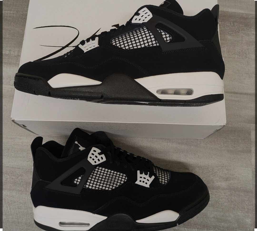 Nike Air Jordan 4