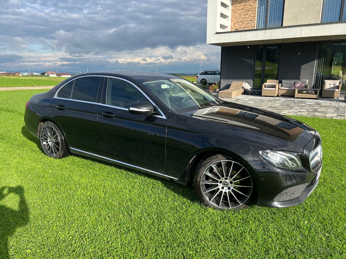 Mercedes E