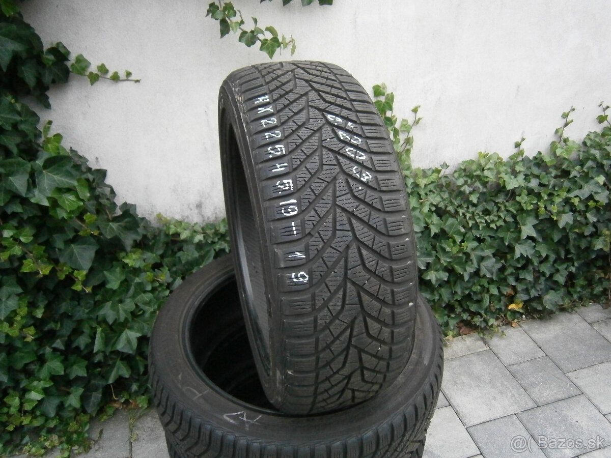 Predám 4x zimné pneu Yokohama 225/45 R19 96VXL