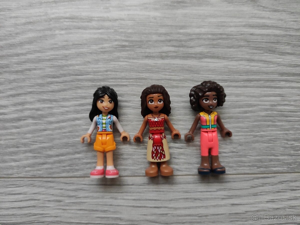 LEGO minifigures 2xfriends, 1xMoana