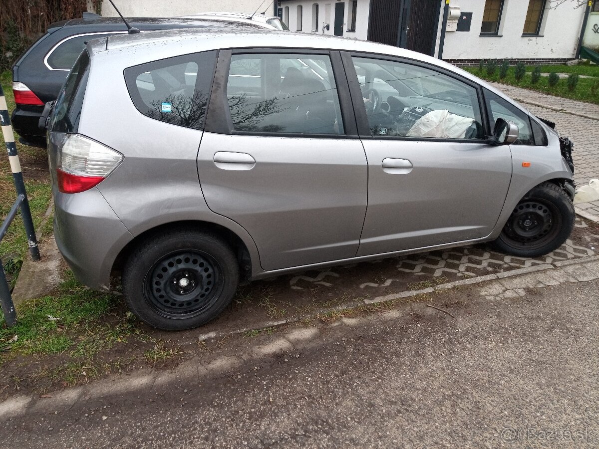 Honda jazz 1,2i