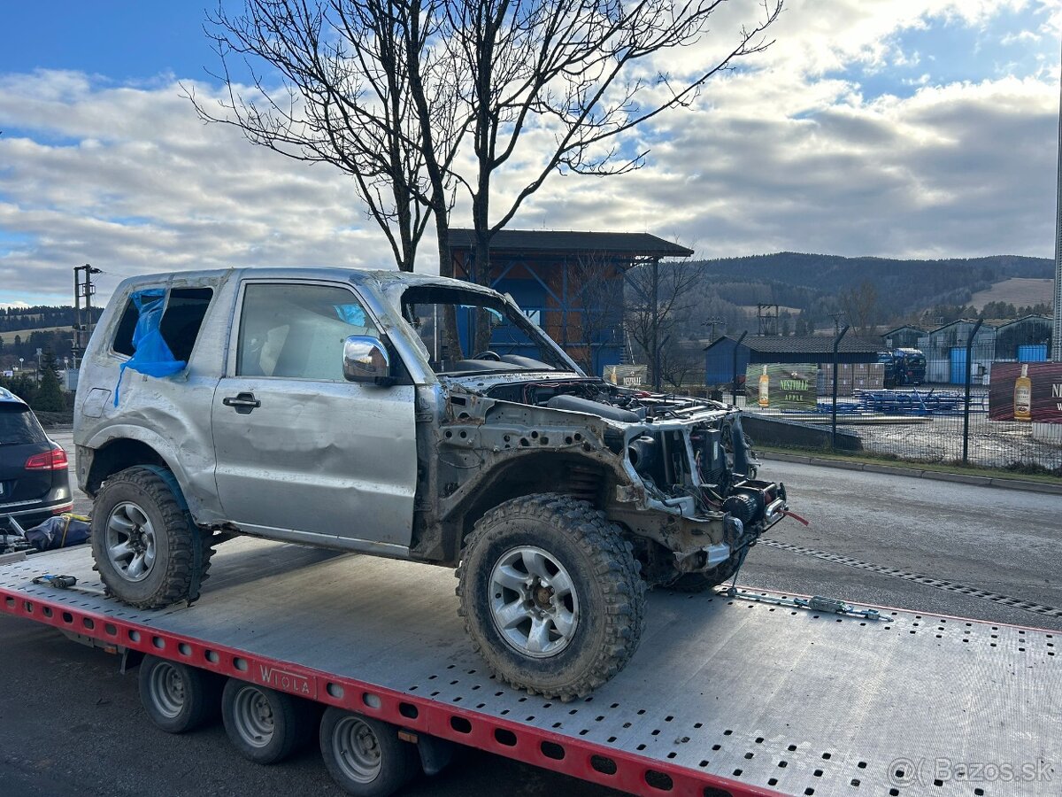 Mitsubishi Pajero 3.2TD manual